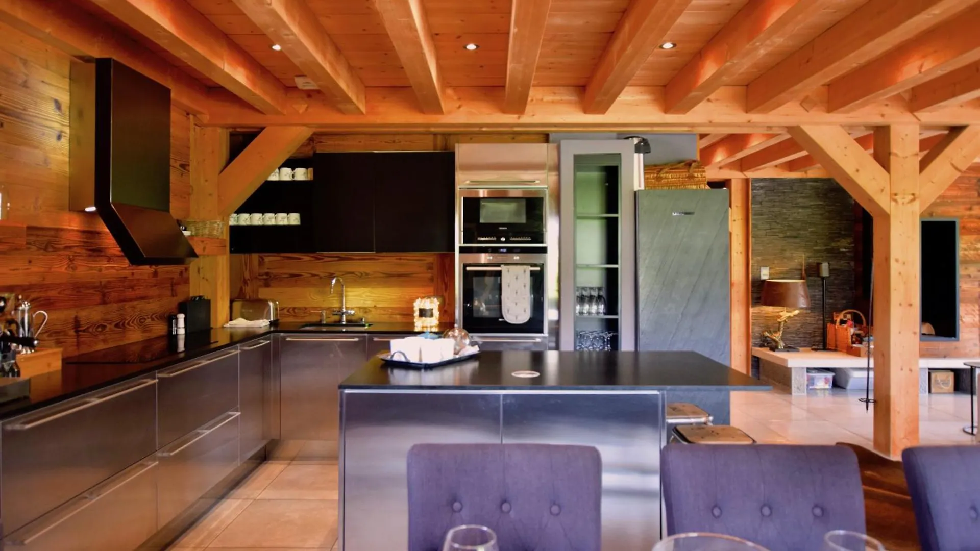 Chalet Valambrun - Unashamedly Luxurious Alpine Living Les Gets