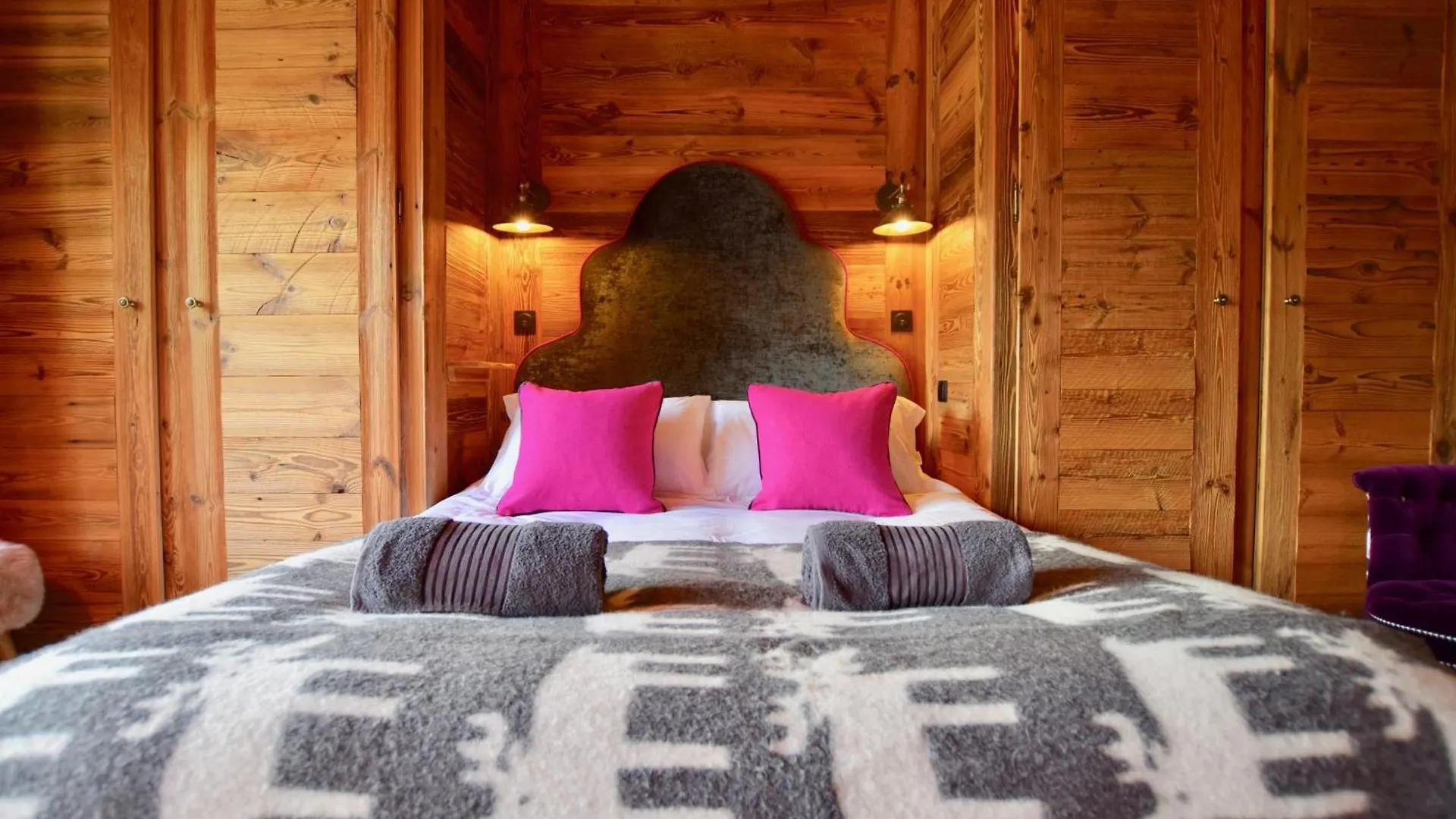 Chalet Valambrun - Unashamedly Luxurious Alpine Living Les Gets France